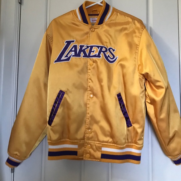 Authentic Lakers Satin Gold Jacket - Picture 10 of 10